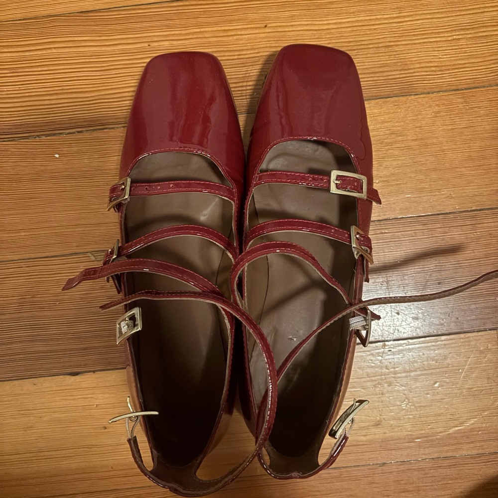 ALOHAS Red Luke Ballet Flats